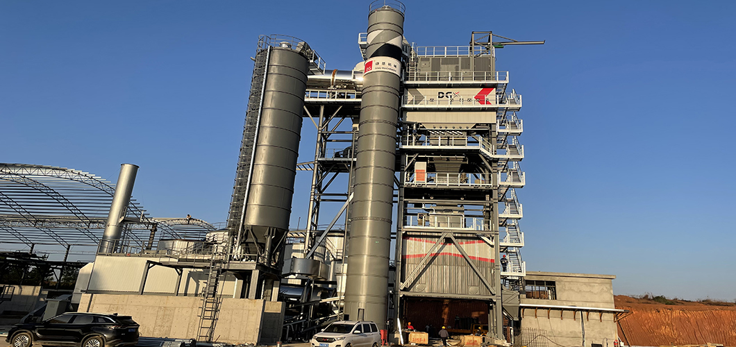 DGXR4500D Asphalt Mixing Plant is used in Jiangxi,China