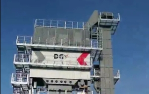 A new DGX4000 asphalt mixing plant was erected at Xinjiang, China within 10 days